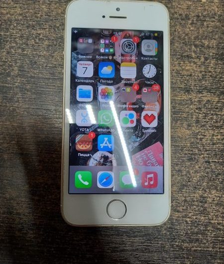 Выкуп айфонов в Москве. 
			Apple iPhone SE 1st gen. 2016 32GB